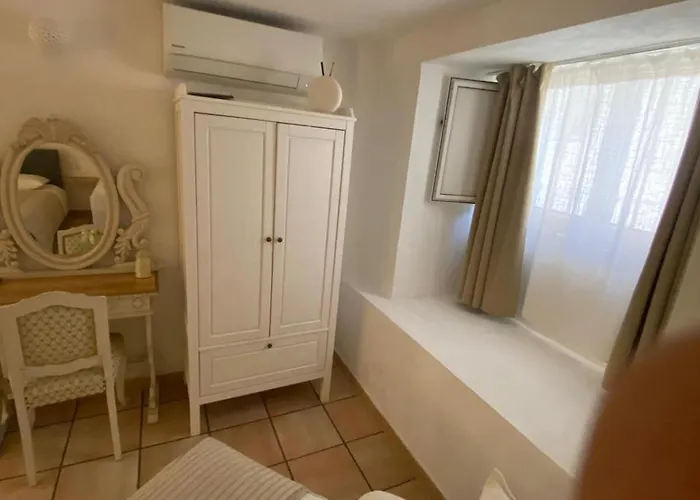 Konukevi Barone Luxury 3*